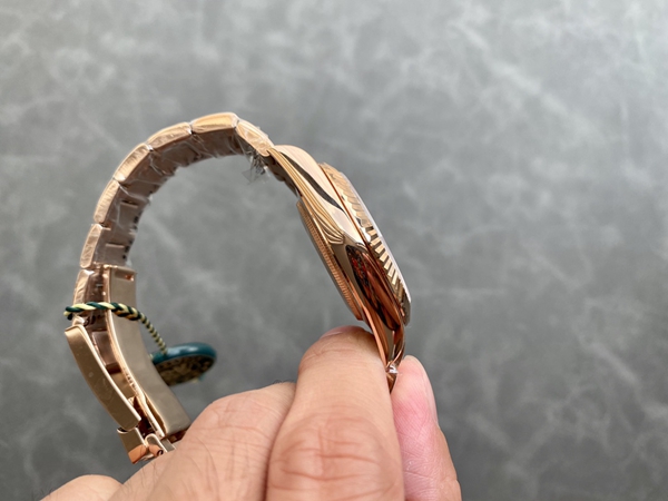 激安ロレックス内部構造